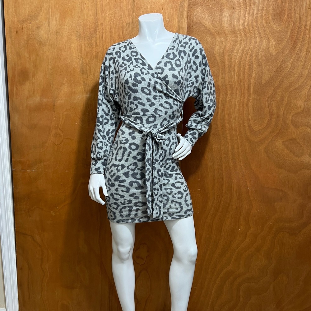 Fashion Nova Cozy Knit Leopard Mini Dress S Gray Long Sleeve Warm Winter